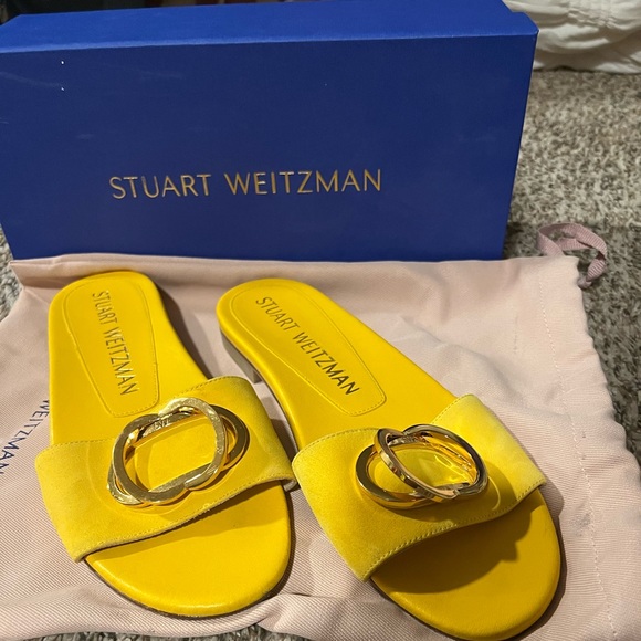 Perfect Spring Stuart Weitzman flats! - Picture 2 of 2